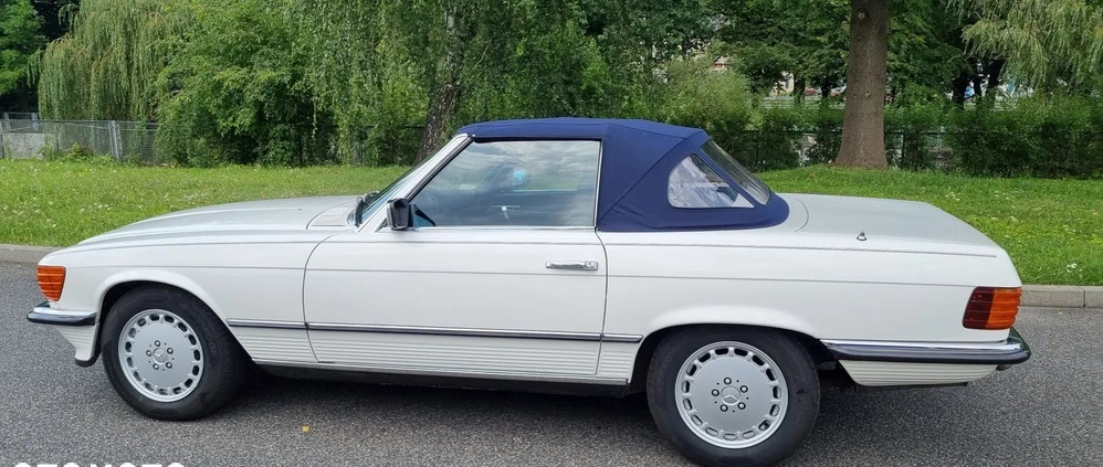 Mercedes-Benz SL cena 144000 przebieg: 95000, rok produkcji 1982 z Bychawa małe 326